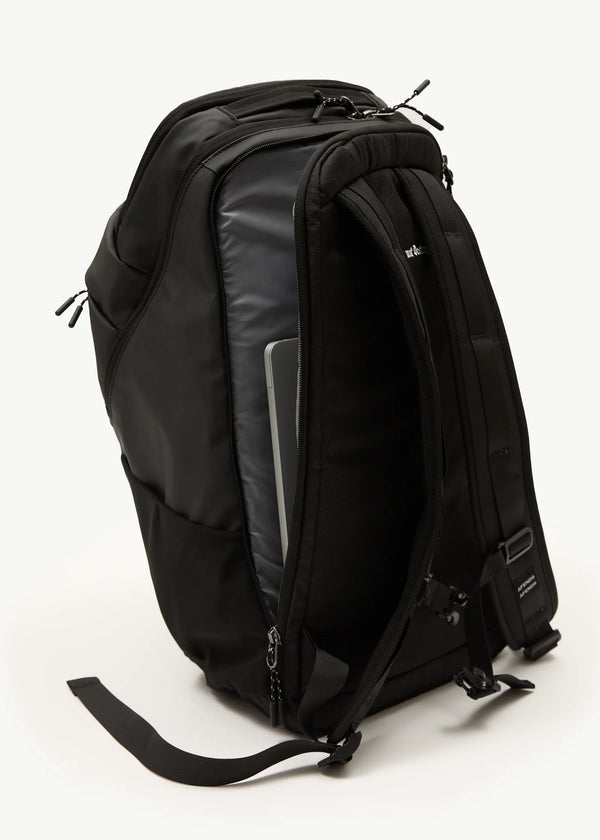 WEEKENDER BACKPACK