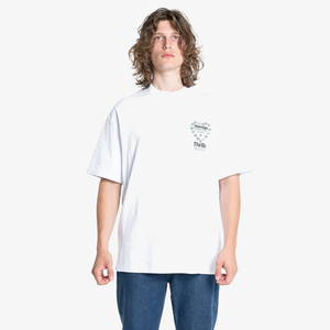 CONTROLLED DAMAGE BOX FIT TEE