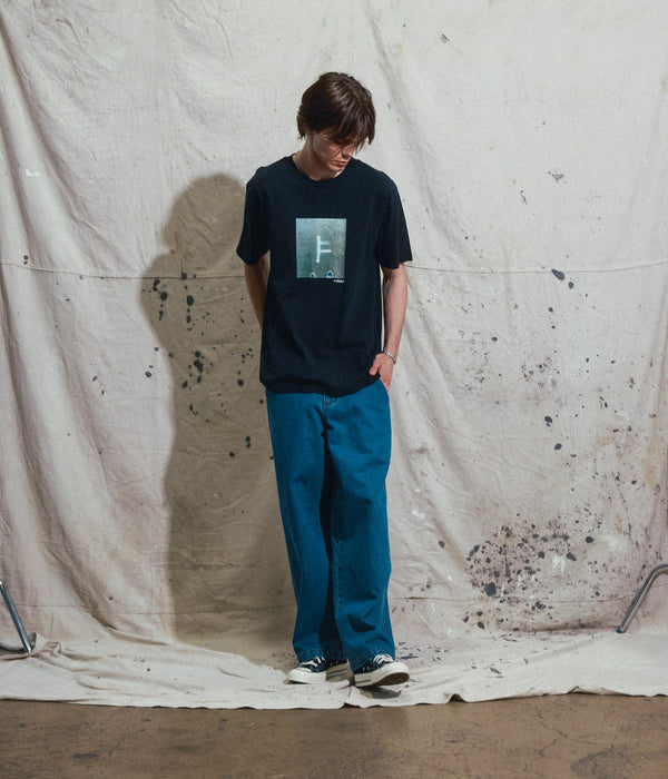 GROUNDED T-SHIRT