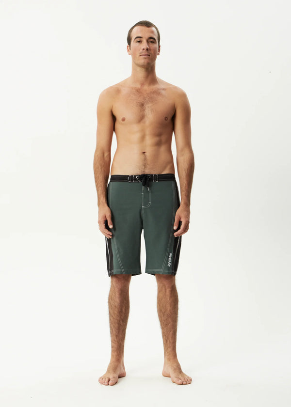 FORUM SURF RELATED B/SHORT