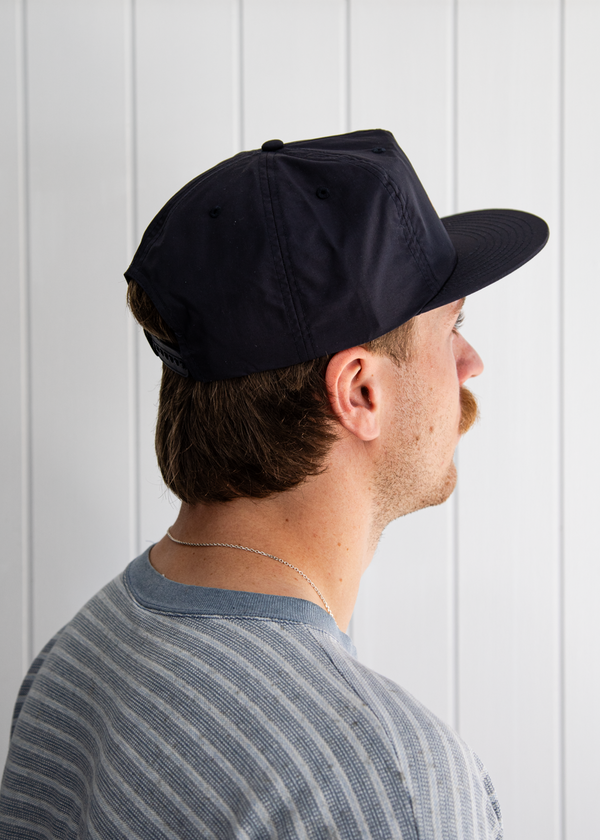 GLASS AVE SURF CAP