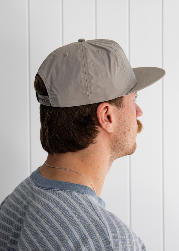 GLASS AVE SURF CAP