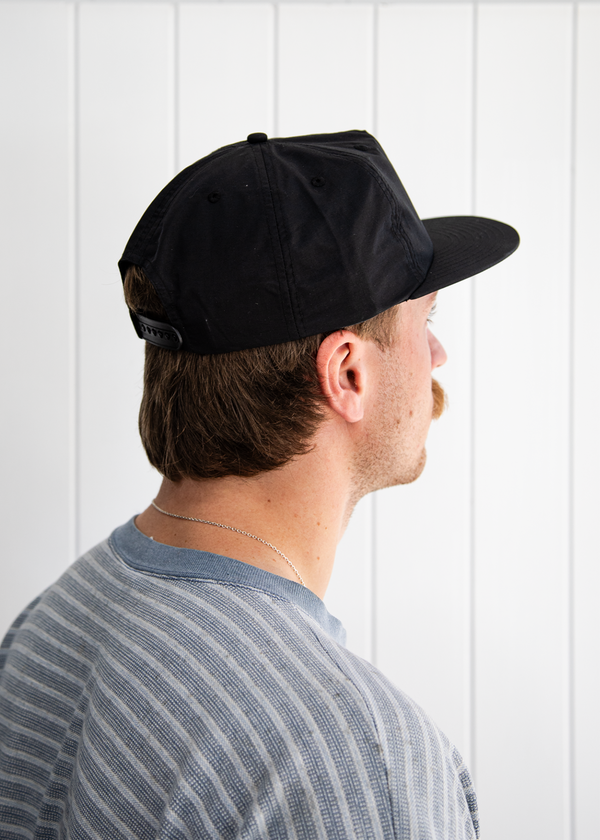 GLASS AVE SURF CAP