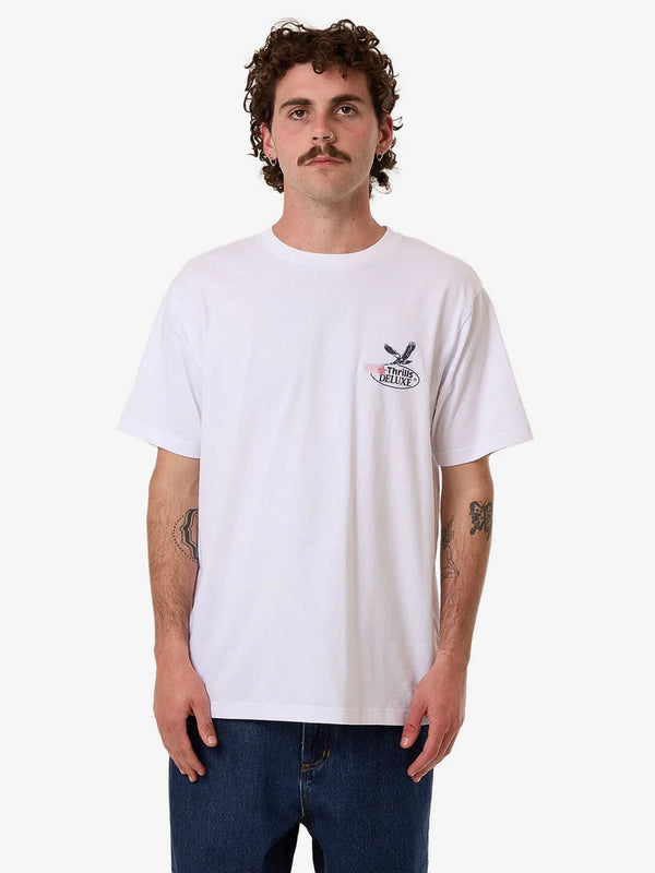 DELUX MERCH FIT TEE