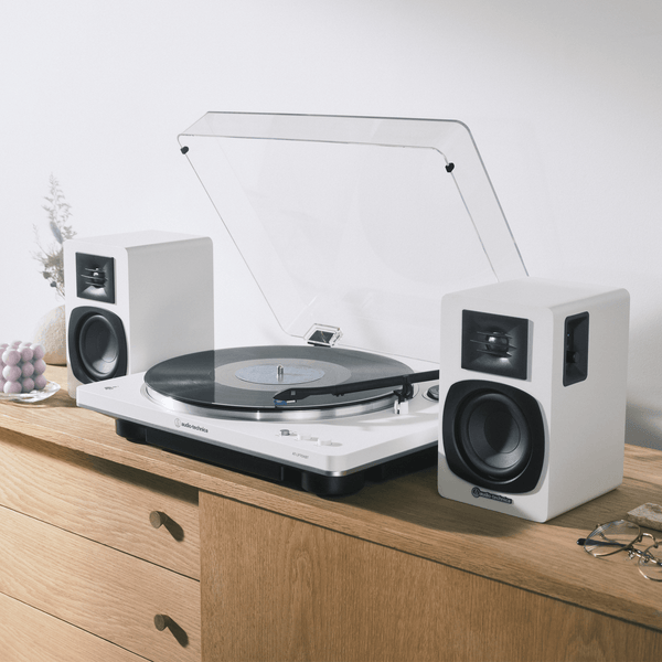 BOOKSHELF SPEAKERS