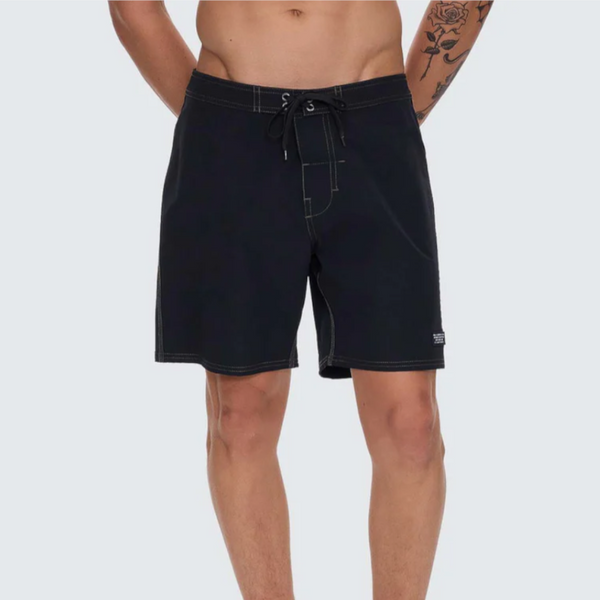 MINIMAL THRILLS CONTRAST STITCH BOARDSHORT