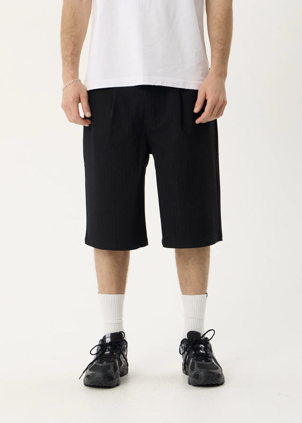 BUSINESS BAGGY PLEATED SHORT