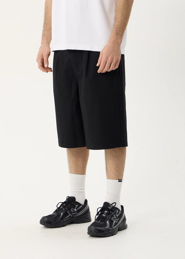 BUSINESS BAGGY PLEATED SHORT