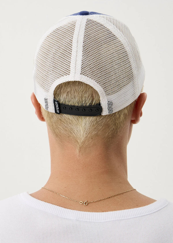 CONSTELLATION SIX PANEL MESH CAP