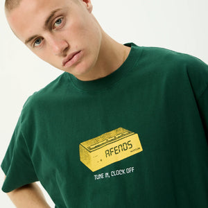 CLOCK OFF BOXY TEE