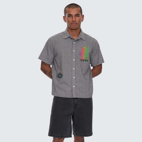 IT'S IN THE CARDS SHORT SLEEVE CROPPED SHIRT