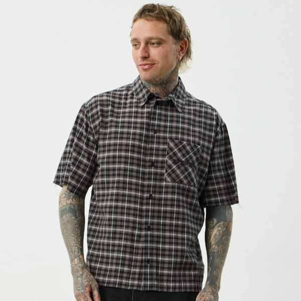 DARKNESS SHORT SLEEVE SHIRT