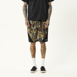 FIND ME PANELLED SHORT