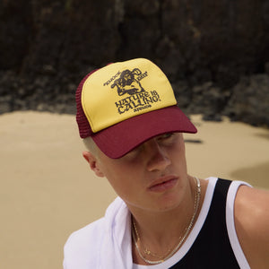 KNOCK KNOCK TRUCKER CAP