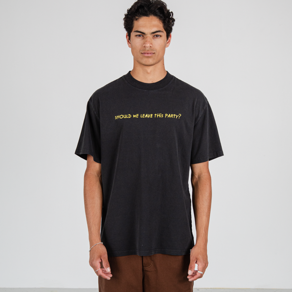 GLASS AVE LEAVE PARTY TEE