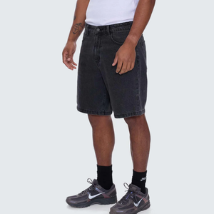 MID SLACKER RELAXED LONG DENIM SHORT