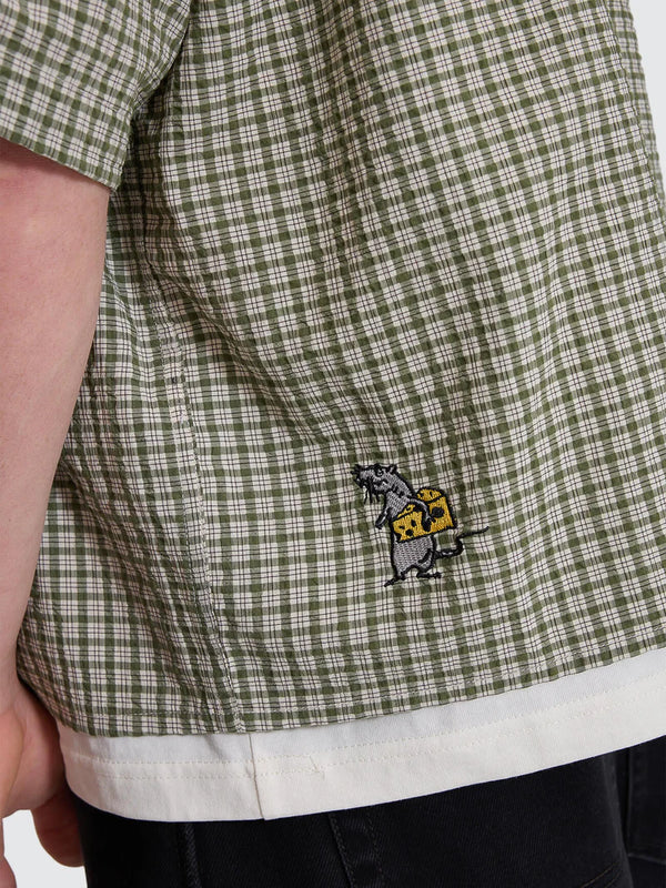 ON LEAVE BOX FIT CROPPED S/S SHIRT