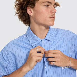 SHADOW CHERUB BOX CROP SS SHIRT