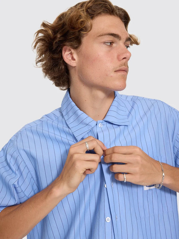 SHADOW CHERUB BOX CROP SS SHIRT