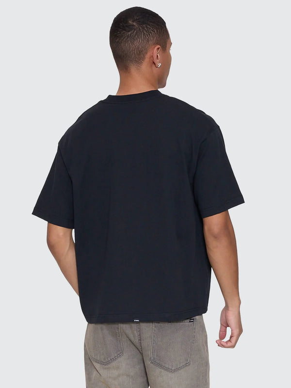 STAGGER BOX FIT TEE