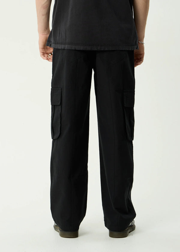 SUMMIT PLEATED CARGO PANT