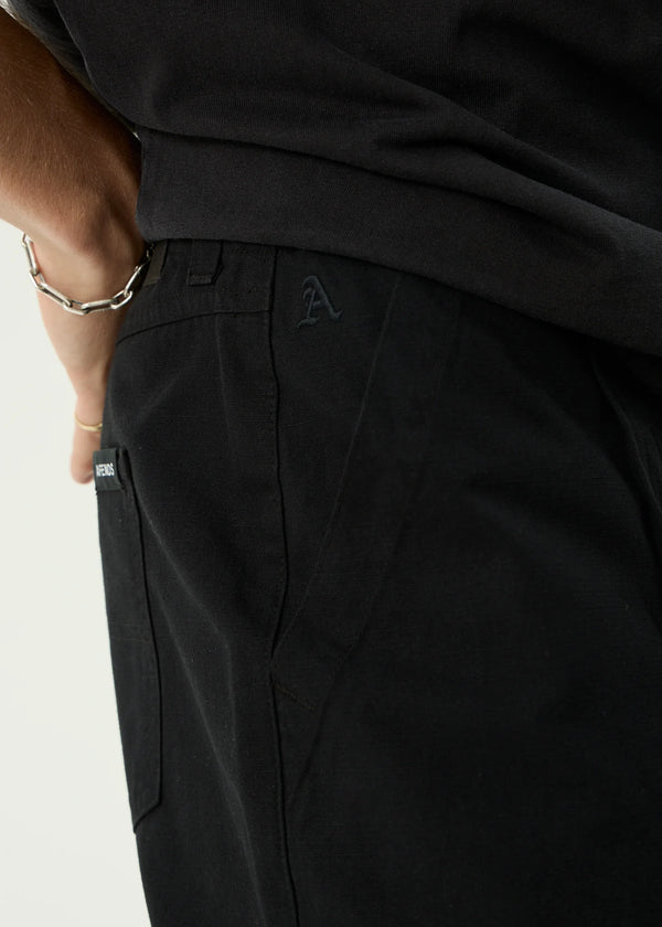 SUMMIT PLEATED CARGO PANT