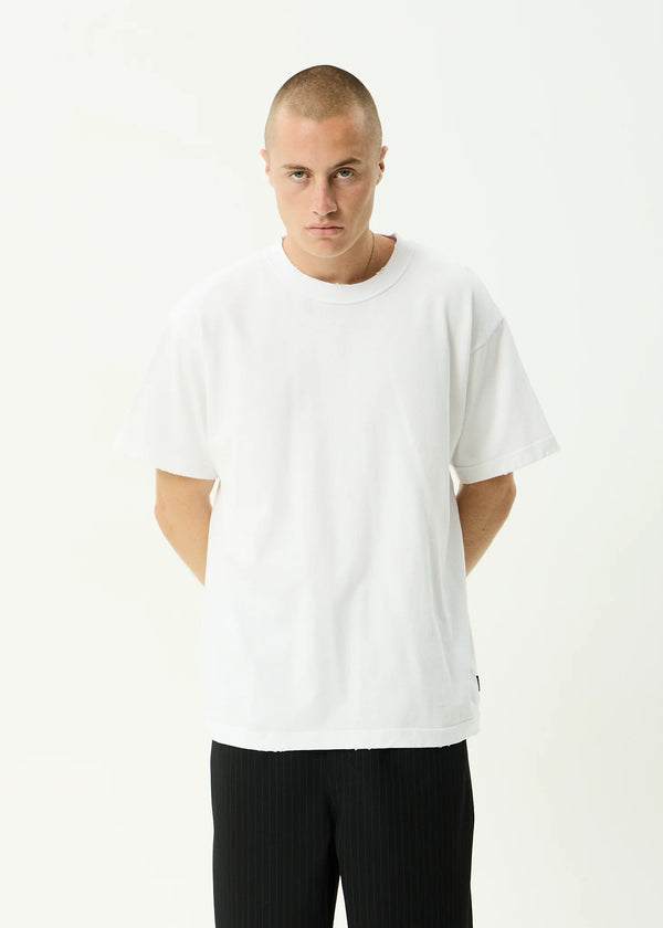 VINTAGE GENESIS HEAVYWEIGHT DISTRESSED BOXY TEE