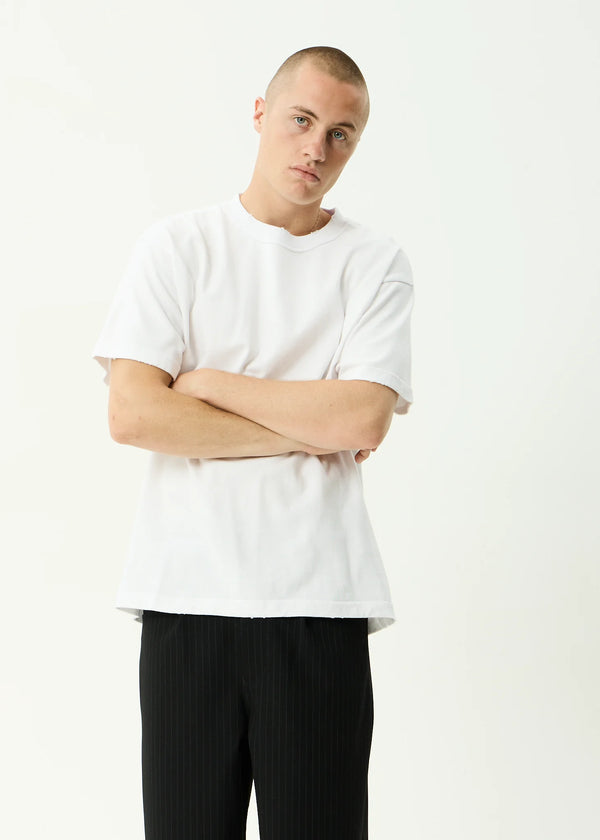 VINTAGE GENESIS HEAVYWEIGHT DISTRESSED BOXY TEE